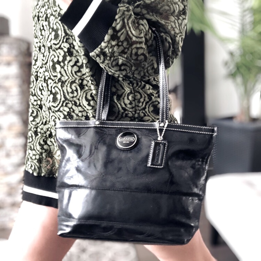 Coach shoulder hand bag